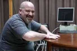 Ariel Farias during a laboratory experiment Photograph of Ariel Farias during a laboratory experiment