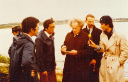 Croiset solving a missing person case in Japan