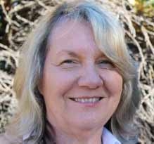 photo of Sarah Hinze